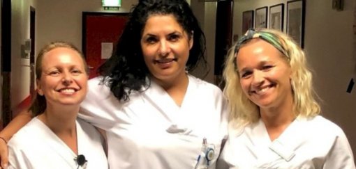 Salmepub med "De syngende jordmødrene"