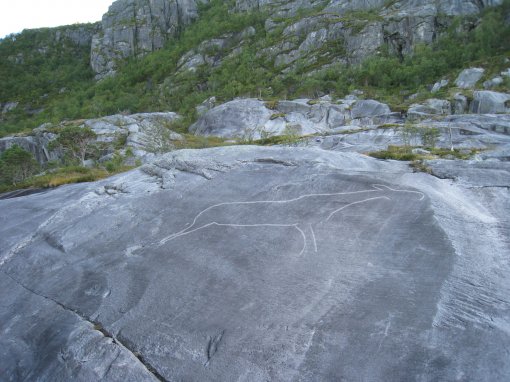 Meløy: Helleristningsvandring