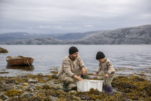 Torsdag på Dekk: Strikkekveld og lansering av Jektegenseren i samarbeid med Hardbarka