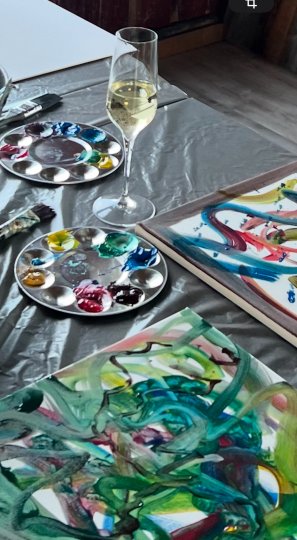 Paint&Sip, actionpainting på Terna Brygge